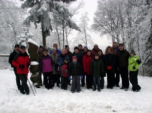 Gruppenfoto Winterwanderung auf den Dünsberg.